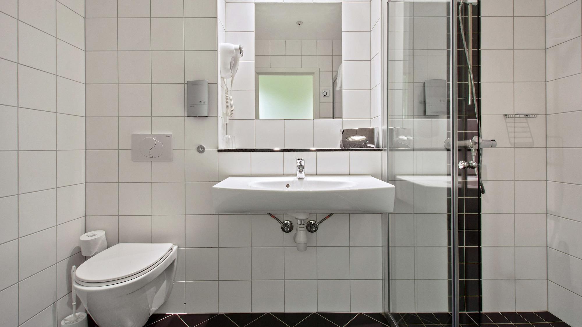 Thon Partner Hotel Baronen Олесунн Экстерьер фото