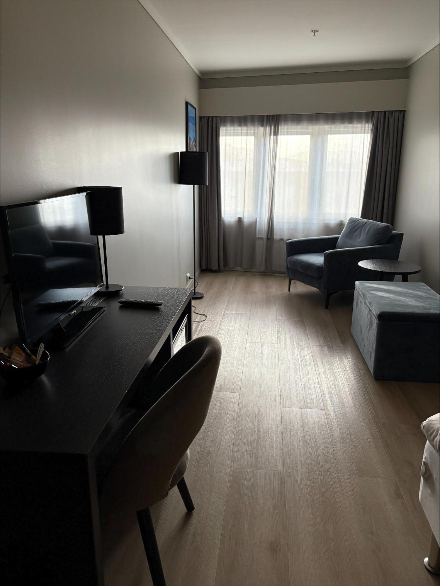 Thon Partner Hotel Baronen Олесунн Экстерьер фото