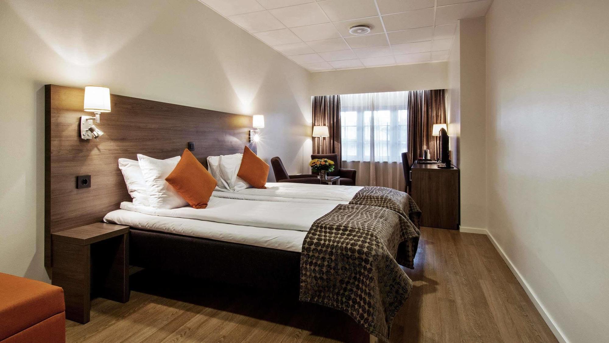 Thon Partner Hotel Baronen Олесунн Экстерьер фото